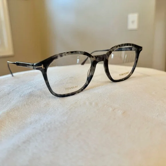 TOM FORD Black Tortoiseshell Eyeglasses - Picture 2 of 7